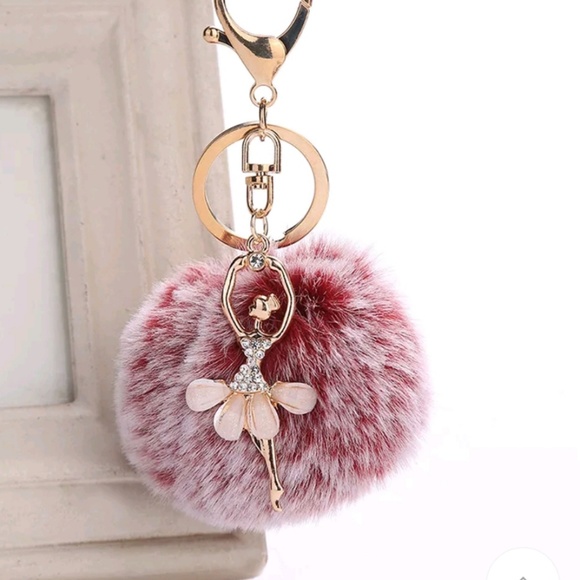 Accessories - 💕Faux rabbit fur keychain w ballerina.